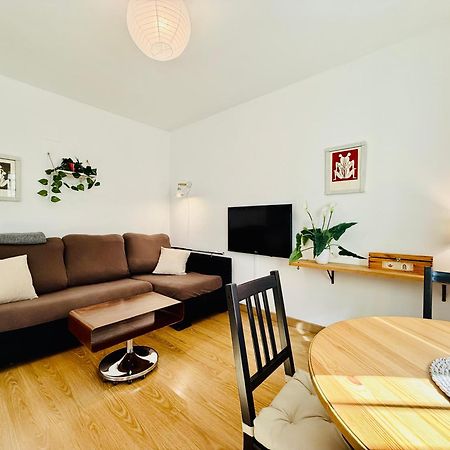 Centrico Apartamento Con Parking Grenada Zewnętrze zdjęcie
