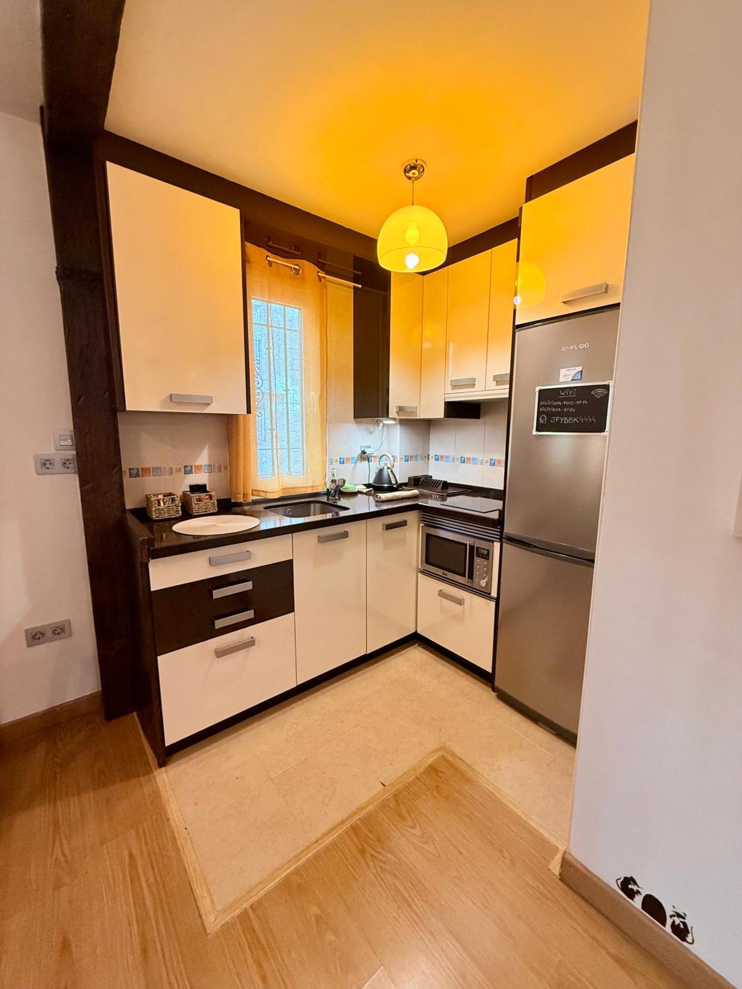 Centrico Apartamento Con Parking Grenada Zewnętrze zdjęcie