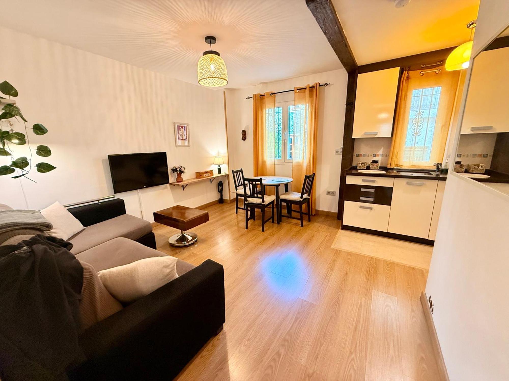 Centrico Apartamento Con Parking Grenada Zewnętrze zdjęcie